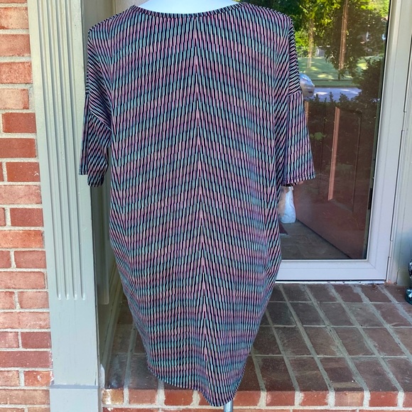 EUC LuLaRoe Irma tunic, XL - Picture 5 of 12